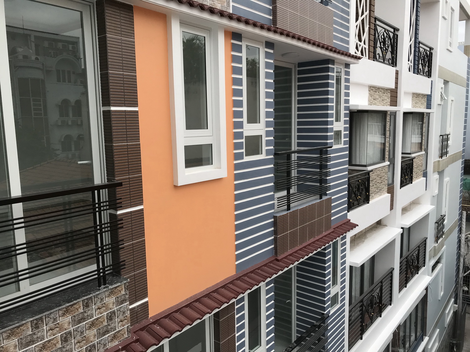 Bán nhà Đặng Văn Ngữ, Quận Phú Nhuận tuyệt phẩm 3 lầu, 7 phòng, hẻm ôtô nhỏ (Kia morning, Yaris...)
